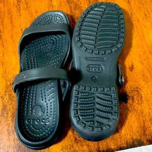 Ladies sandals Crocs size 7 Never worn.